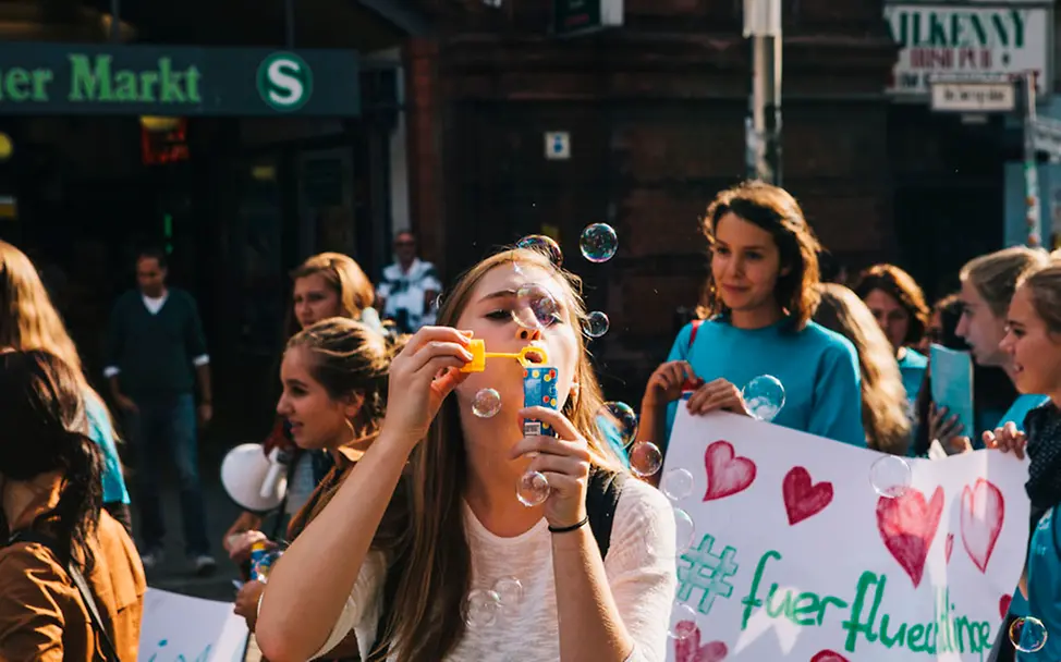 Heldenwoche: UNICEF-Jugendliche machen auf die Situation von Flüchtlingskindern aufmerksam.