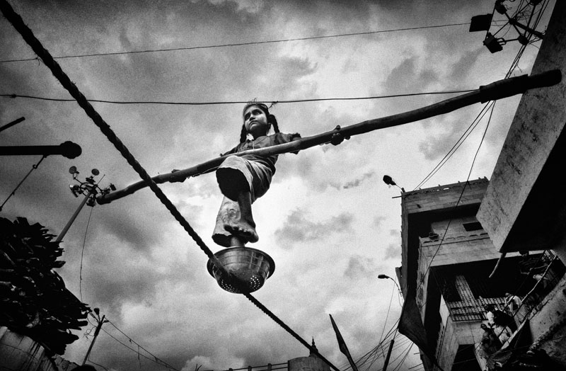 Indien: Leben als Drahtseilakt | © Abhijit Nandi/Freier Fotograf Indien: Leben als Drahtseilakt
