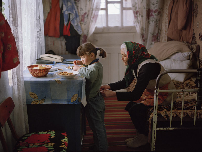 Republik Moldau: Kinder allein Zuhaus