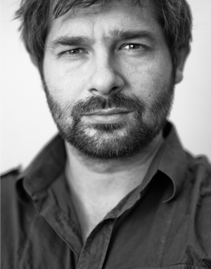 Daniel Berehulak Portrait