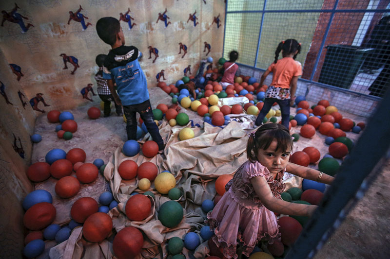 Syrien: Die Kinder, die aushalten müssen | © Mohammed Badra (epa)