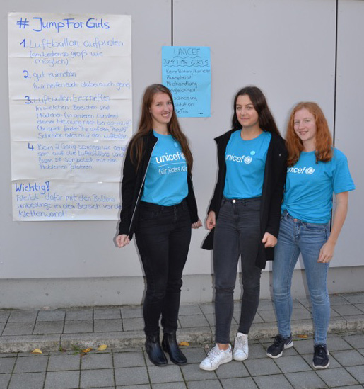 Organisatorinnen der UNICEF-Aktion JumpForGirls am Paul-Pfinzing-Gymnasium Hersbruck