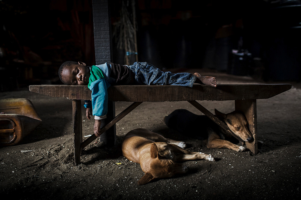 Nigeria: Auf unsicherem Grund | © Jesco Denzel, Deutschland (Freier Fotograf) Nigeria: Auf unsicherem Grund