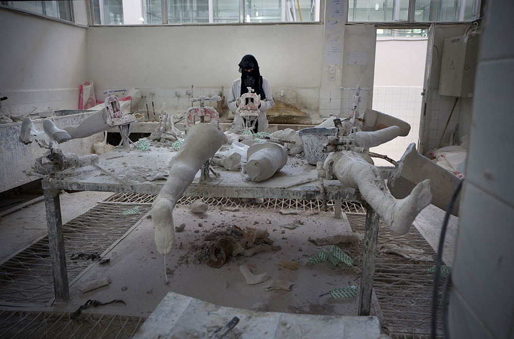 Yemen: Between life and death | © Veronique de Viguerie, France (Freelance Photographer) Yemen: Between life and death