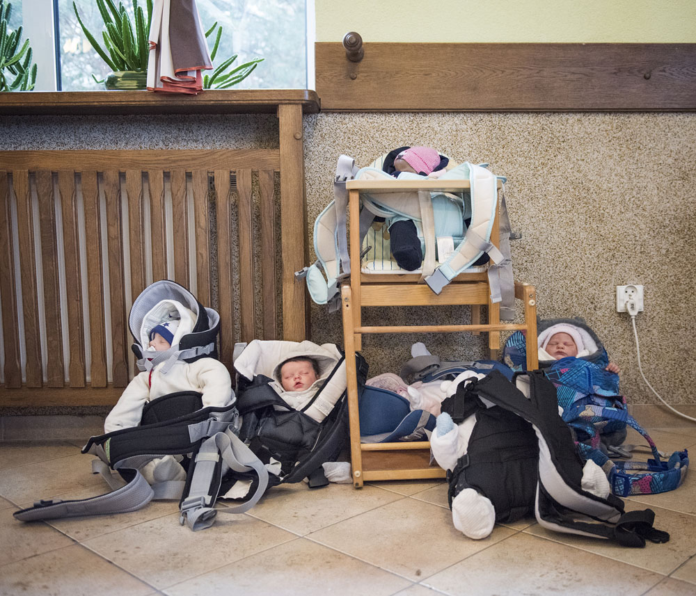 Poland: Looking for solace in vinyl babies | © Karolina Jonderko, Poland (Napo Images) Poland: Looking for solace in vinyl babies
