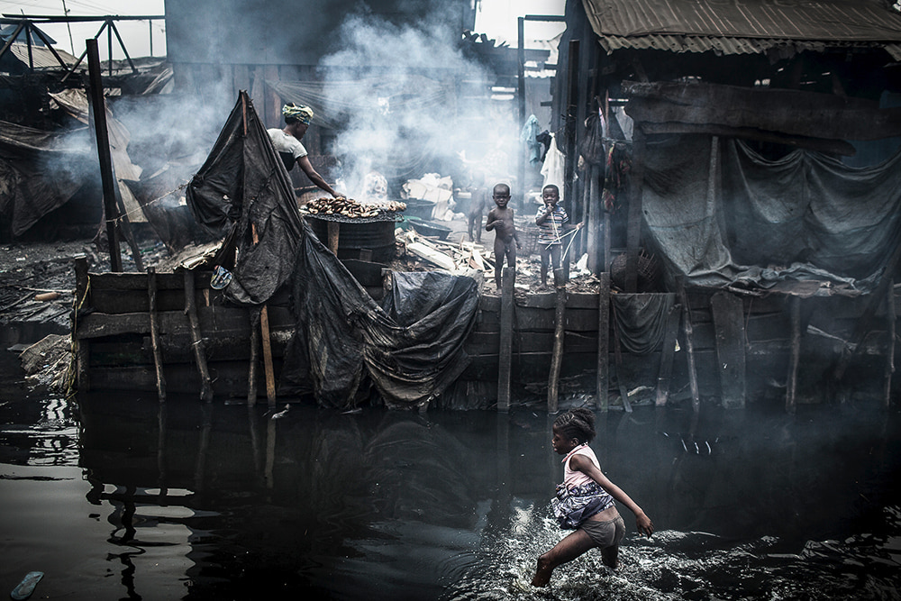 Nigeria: On unsteady ground | © Jesco Denzel, Germany (Freelance Photographer) Nigeria: On unsteady ground