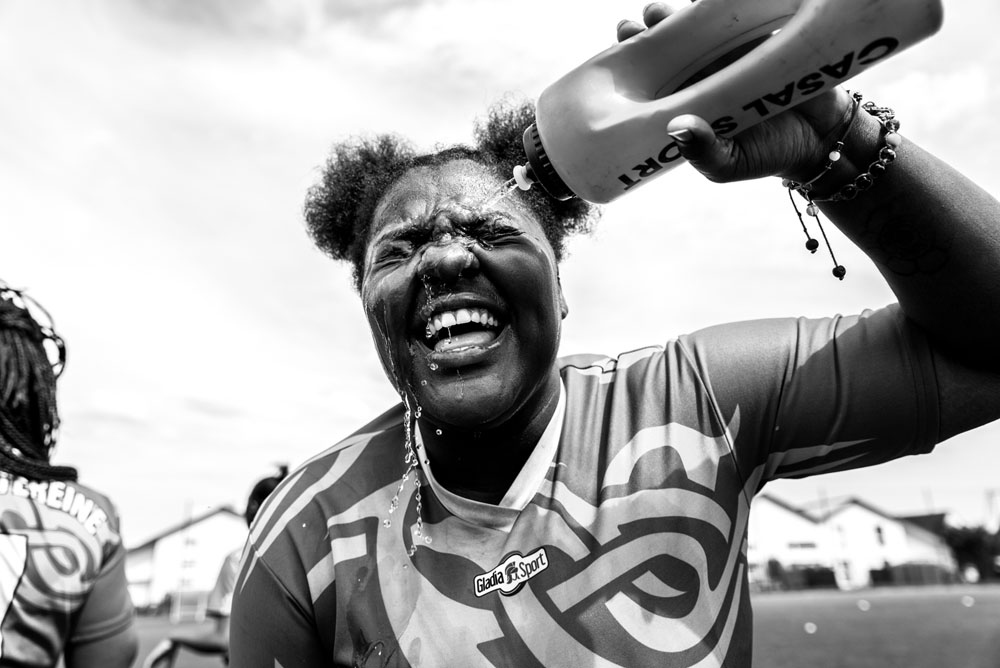 France: Fighting their way out of misery | © Camilo Leon-Quijano, Colombia (Freelance Photographer) France: Fighting their way out of misery