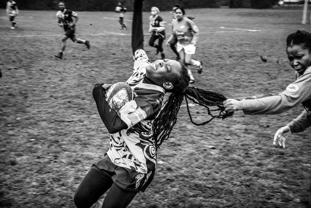 France: Fighting their way out of misery | © Camilo Leon-Quijano, Colombia (Freelance Photographer) France: Fighting their way out of misery