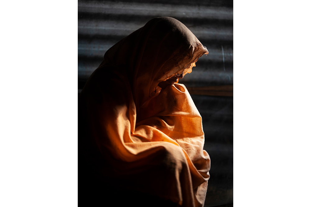 Bangladesh / Myanmar: Shrouded Maternity | © Brian Sokol, USA (for UNICEF) Bangladesh / Myanmar: Shrouded Maternity