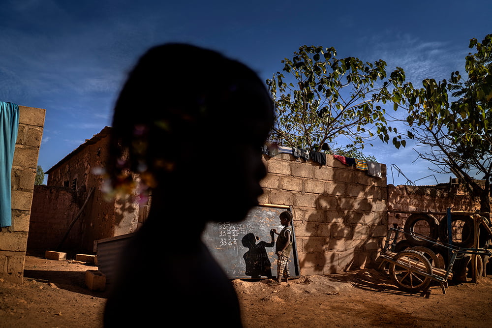 Burkina Faso: Resistance at the blackboard | © Antonio Aragón Renuncio, Spain (Freelance Photographer) Burkina Faso: Resistance at the blackboard