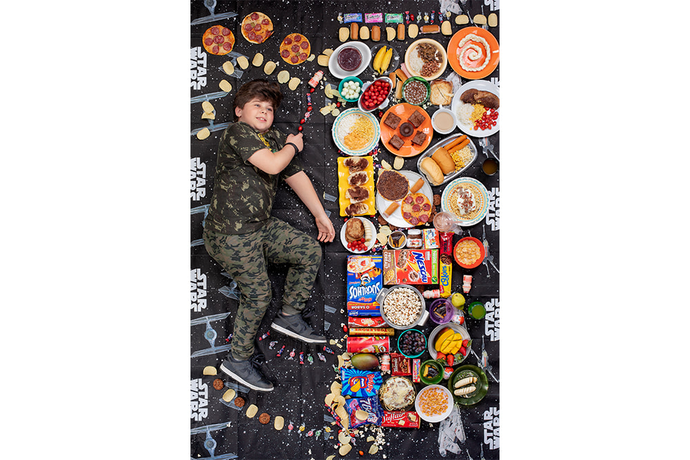 Vier Kontinente: Was die Kinder essen (wenn sie zu essen haben) | © Gregg Segal, USA (Freier Fotograf) Vier Kontinente: Was die Kinder essen (wenn sie zu essen haben)