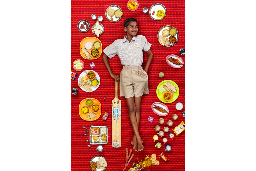 Vier Kontinente: Was die Kinder essen (wenn sie zu essen haben) | © Gregg Segal, USA (Freier Fotograf) Vier Kontinente: Was die Kinder essen (wenn sie zu essen haben)