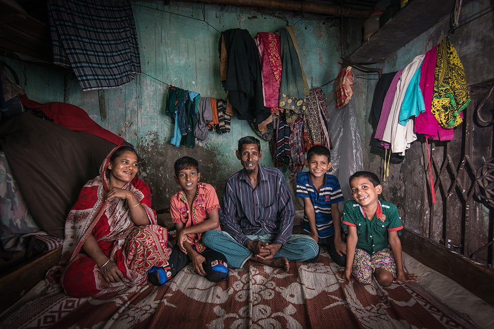 Bangladesh: The hard school of life | © Sang Moo Han, South Korea (for UNICEF Korea/Seoul) Bangladesh: The hard school of life