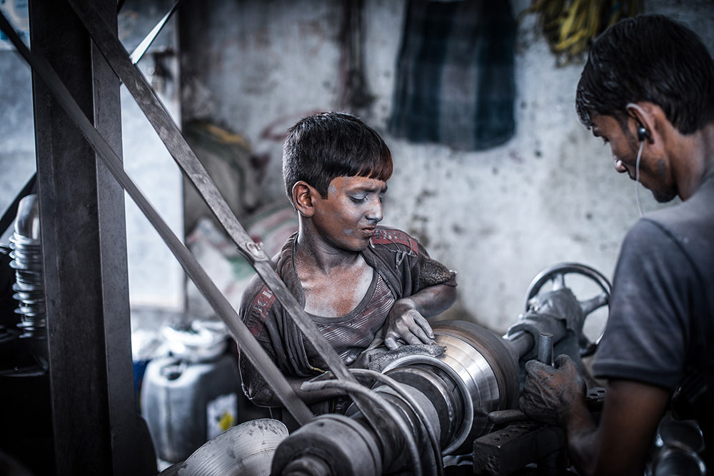 Bangladesh: The hard school of life | © Sang Moo Han, South Korea (for UNICEF Korea/Seoul) Bangladesh: The hard school of life