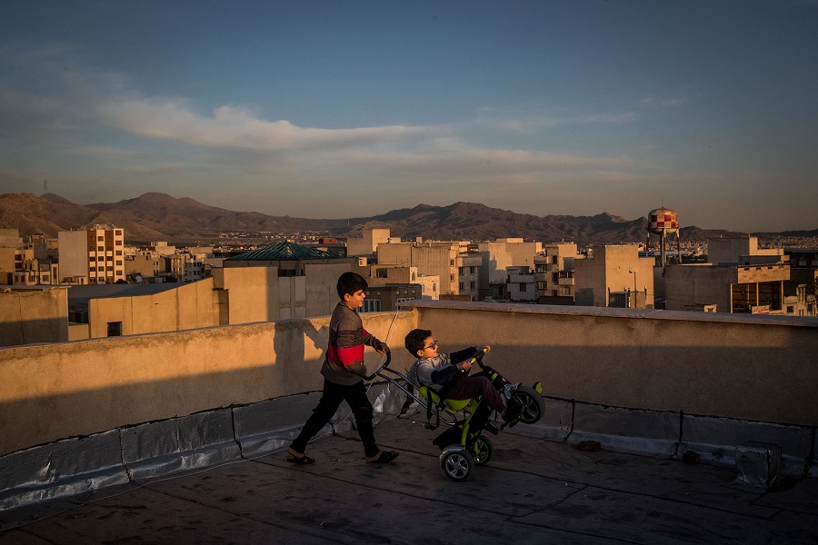 Iran: Corona – und die kleine Freiheit auf dem Dach | © Erfan Kouchari, Iran (Tasnim News Agency) Iran: Corona – und die kleine Freiheit auf dem Dach