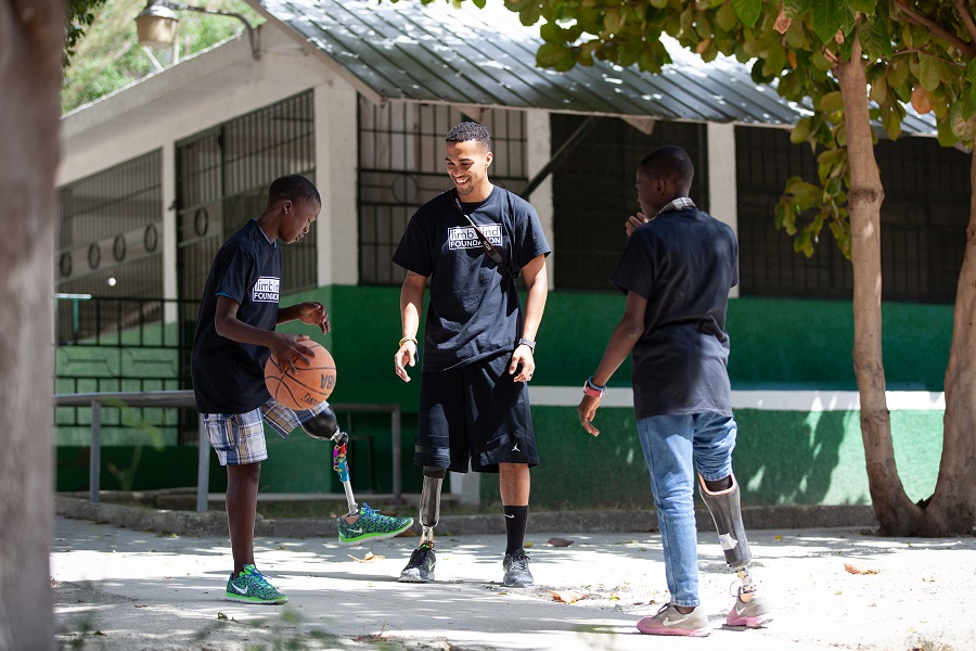 Philippinen, Äthiopien, Haiti: Das Haus, das Kindern Beine schenkt