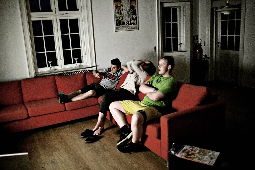 Wenn die Familie geschlossen wird. © Joachim Adrian/Danish School of Photojournalism Wenn die Familie geschlossen wird. © Joachim Adrian/Danish School of Photojournalism