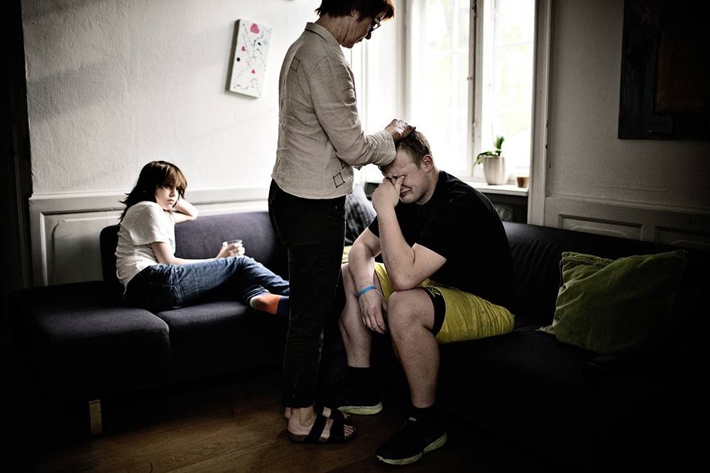 Wenn die Familie geschlossen wird. © Joachim Adrian/Danish School of Photojournalism Wenn die Familie geschlossen wird. © Joachim Adrian/Danish School of Photojournalism