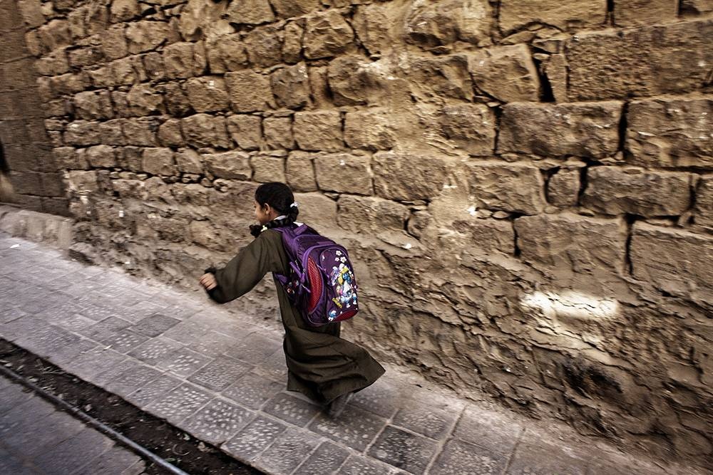 Yemen: I read, I write. © Laura Boushnak/Rawiya Collective