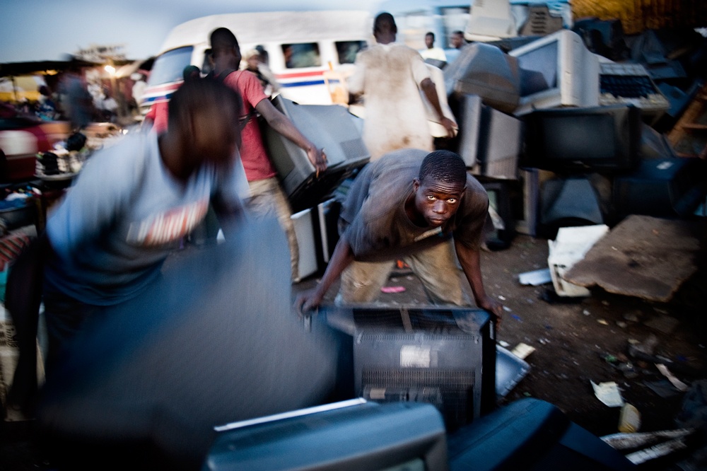 Ghana: Unser Müll in Afrika. | © Kai Löffelbein/Student der Fotografie, Hochschule Hannover Ghana: Unser Müll in Afrika. | © Kai Löffelbein/Student der Fotografie, Hochschule Hannover