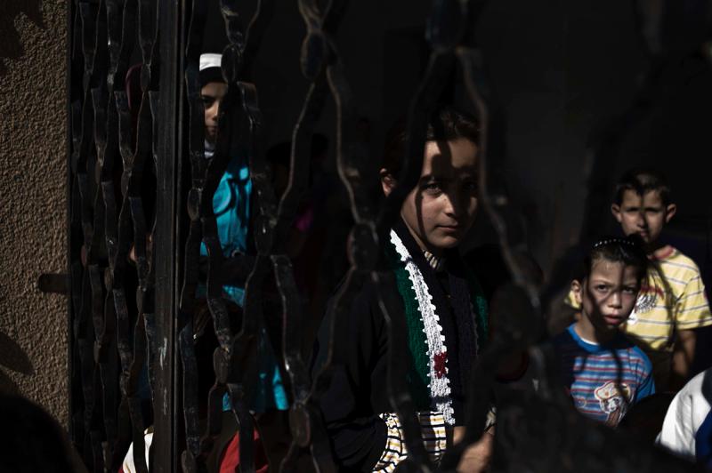 Syria: Children between the lines. © Alessio Romenzi/Agentur Corbis Images