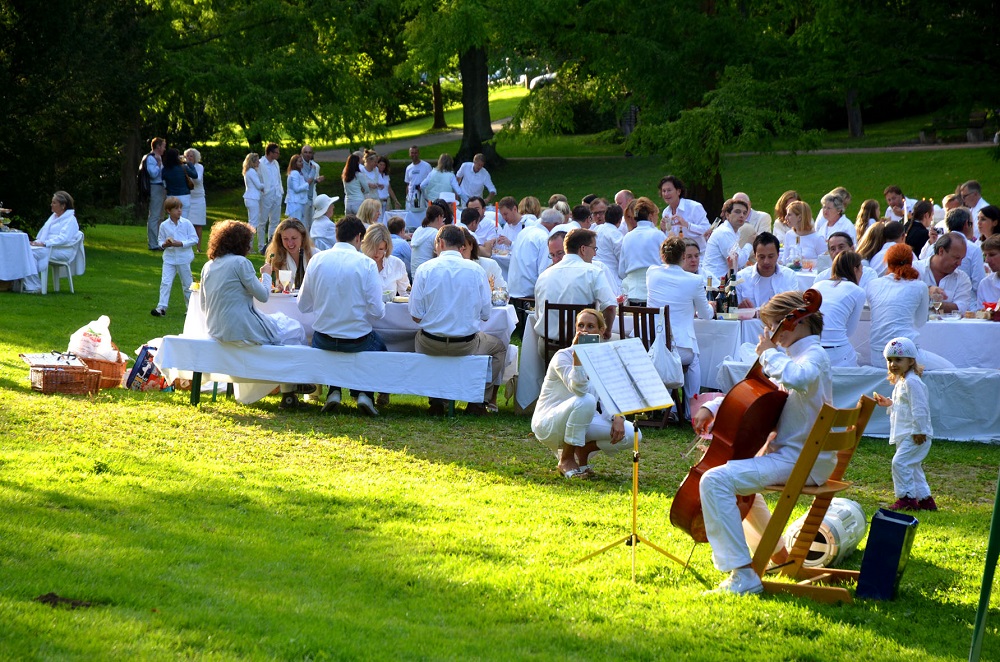 Diner en blanc) Neuer Inhalt (1)
