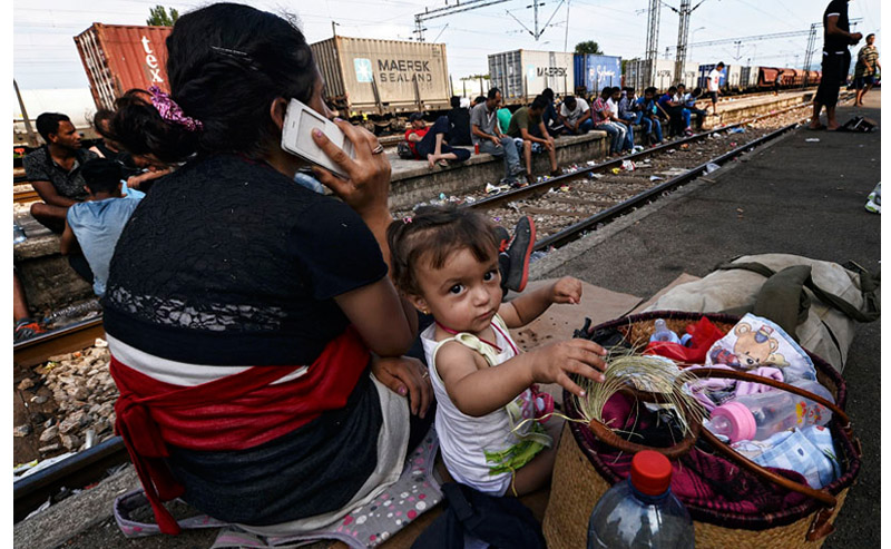 Greek-Macedonian border: Utter despair | © Georgi Licovski/epa