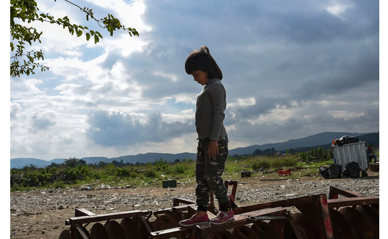 Greek-Macedonian border: Utter despair | © Georgi Licovski/epa