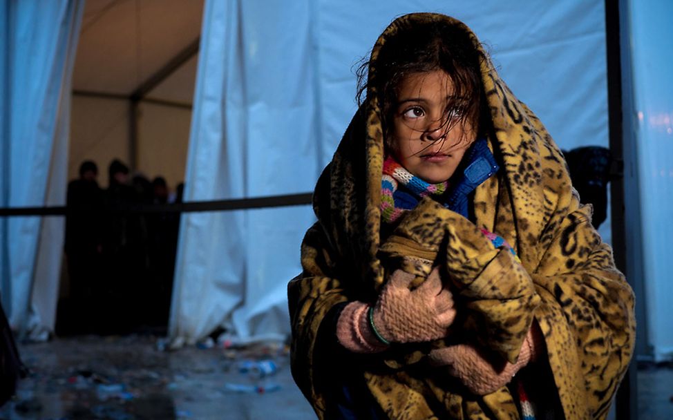 Verschwundene Flüchtlingskinder: Unbegleitetes Mädchen an der mazedonischen Grenze 