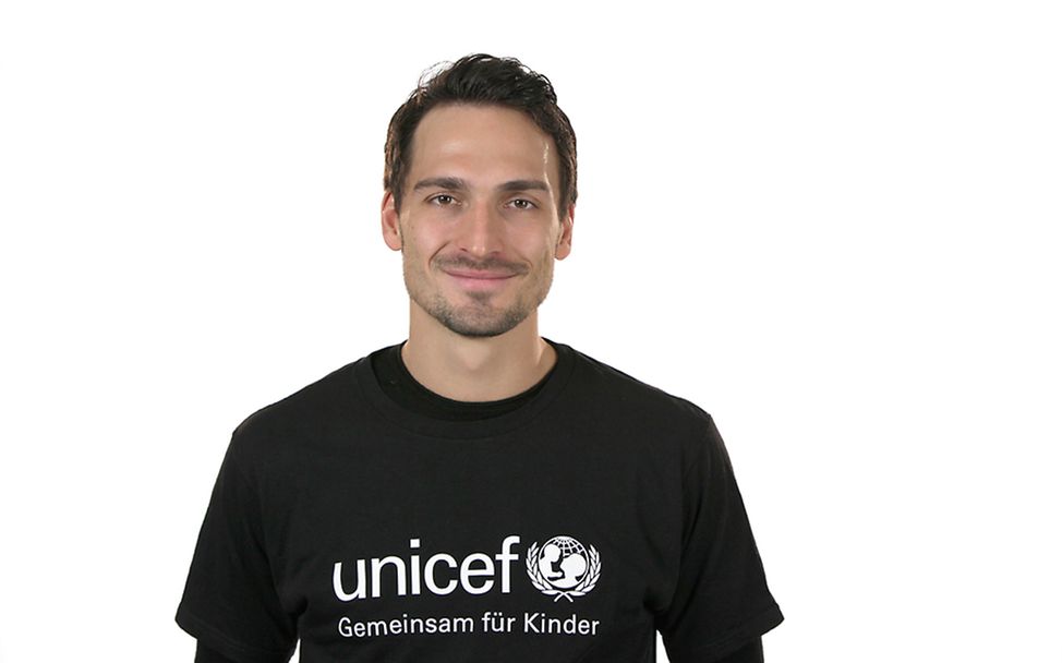 Matts Hummels: der geschenkte Tag von UNICEF