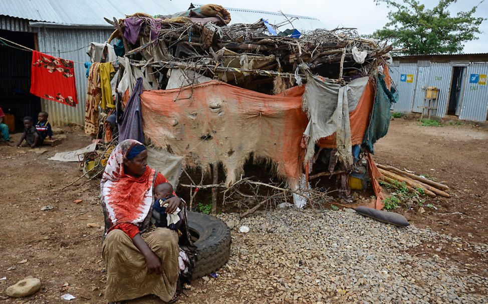 In Somalia mangelt es vielerorts an sauberem Wasser, Hygiene, sanitären Anlagen, Unterkünften.