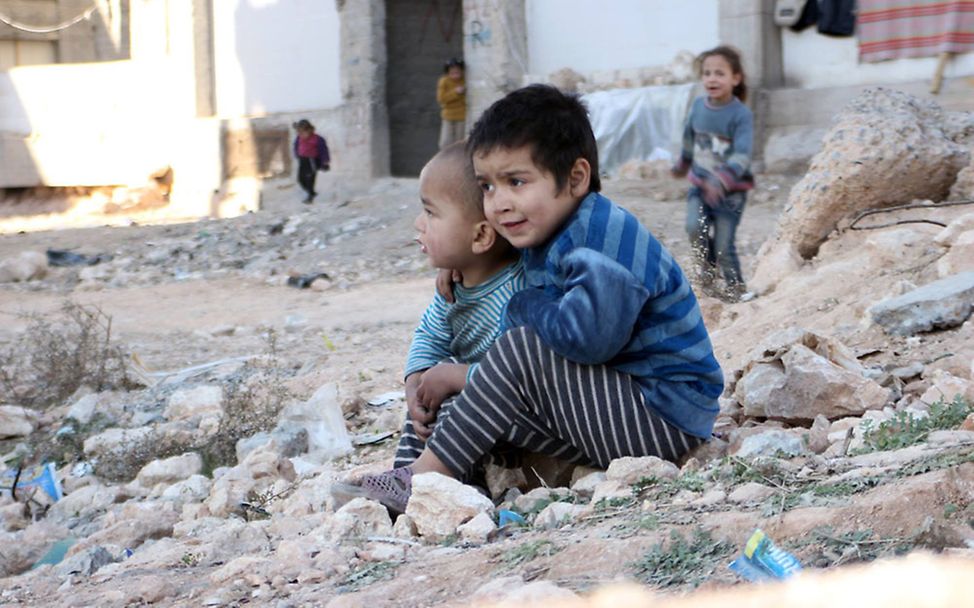 Syrien-Krieg: Brüder im zerstörten Aleppo