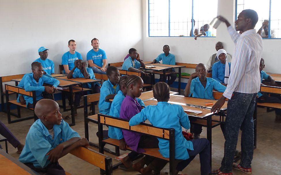 Gambia Reise: In der Kurawo Grundschule wird fleißig gelernt