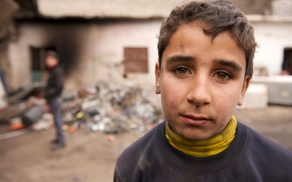 Kinderarbeit: Ahmed arbeitet in einer Recycling-Anlage
