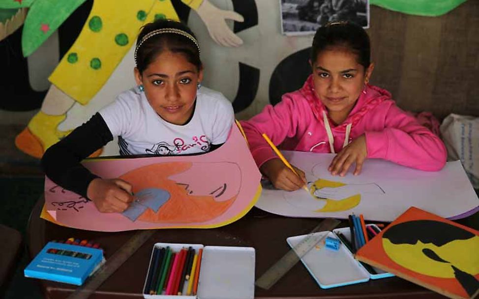 Projektreise Libanon: Viel Spaß haben die Mädchen vor allem in der "Skills Zone"