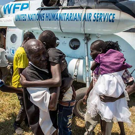 Südsudan: Das ganze Dorf ist gekommen und die verschwundenen Kinder in Empfang zu nehmen
