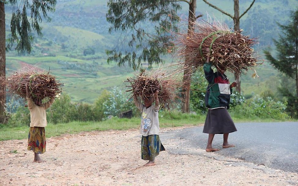 Burundi Kinder Arbeit