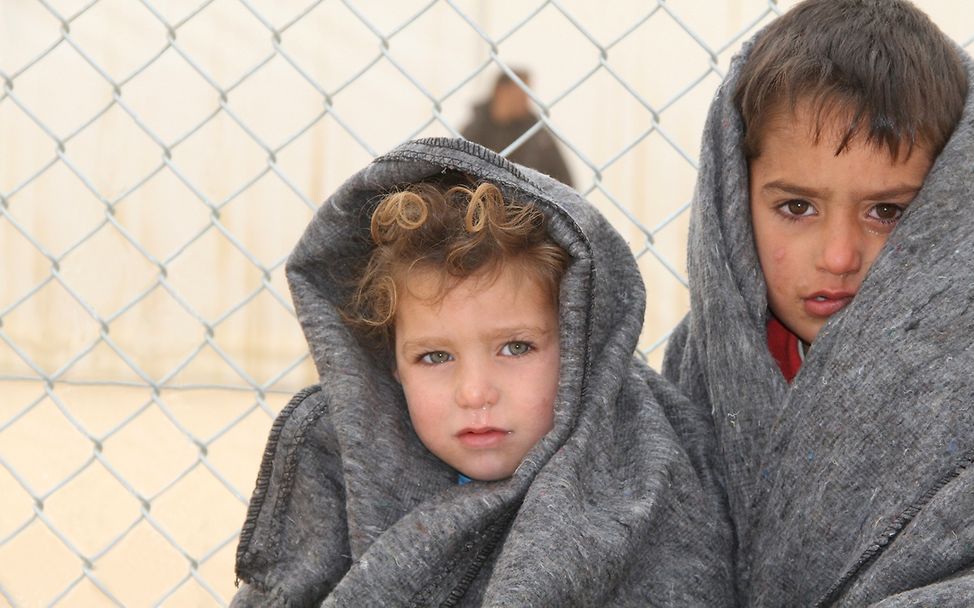 Zwei syrische Flüchtlingskinder in Jordanien. © UNICEF Jordan/Al-Masri