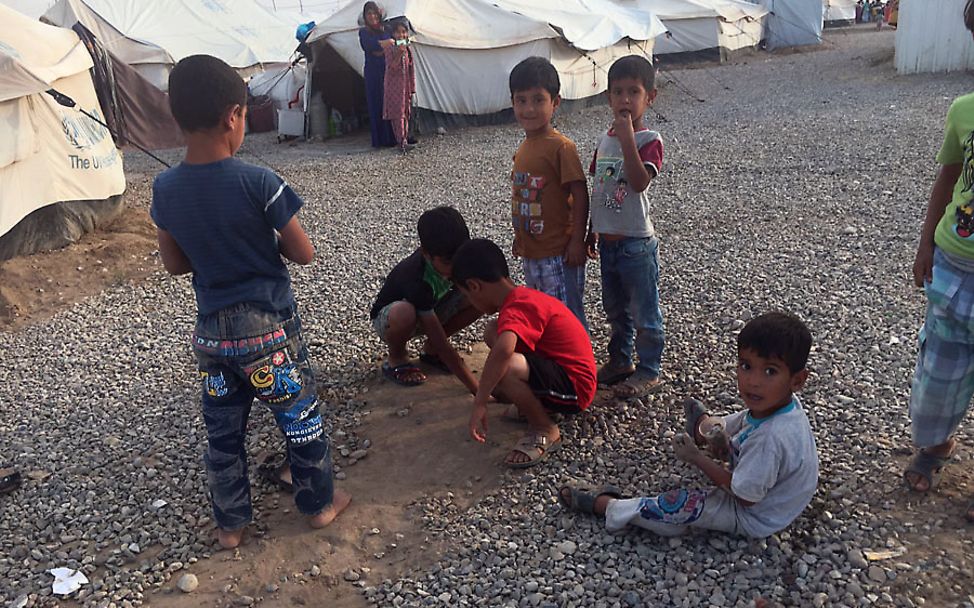 Irak: Kinder spielen mit Murmeln