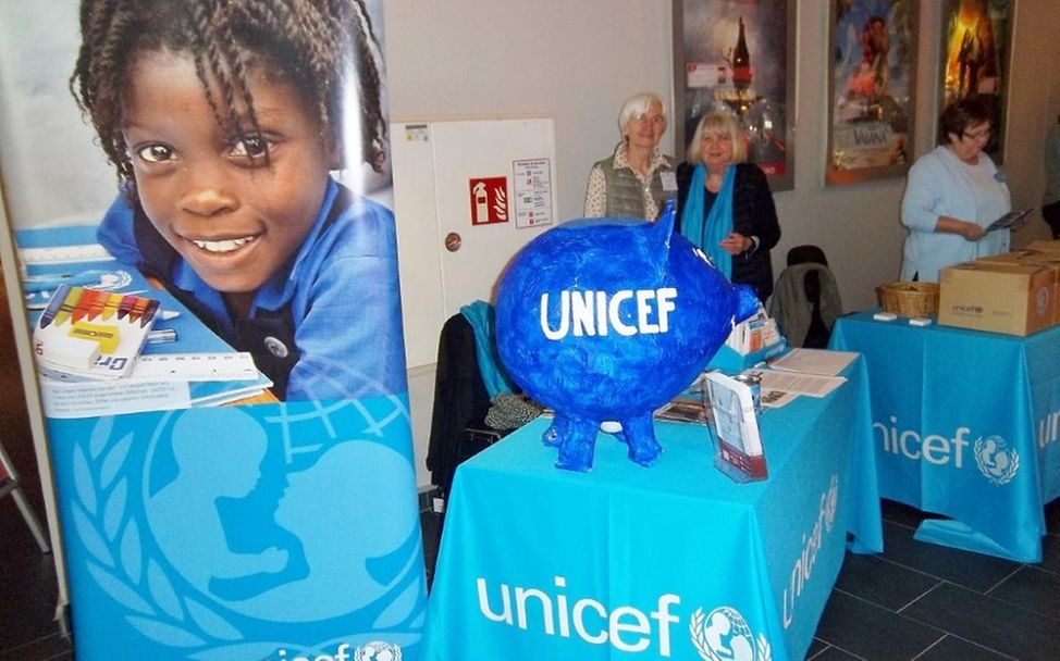 Informationsstand © UNICEF-Arbeitsgruppe Landshut