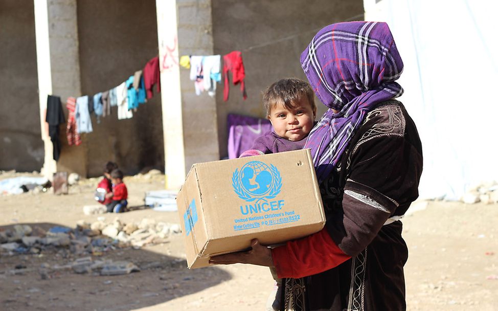 Aleppo Nothilfe: UNICEF liefert Winterpakete für Kinder in Aleppo/Syrien