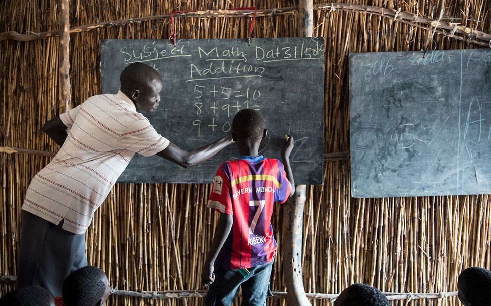 UNICEF helps families to improve their children’s education. 