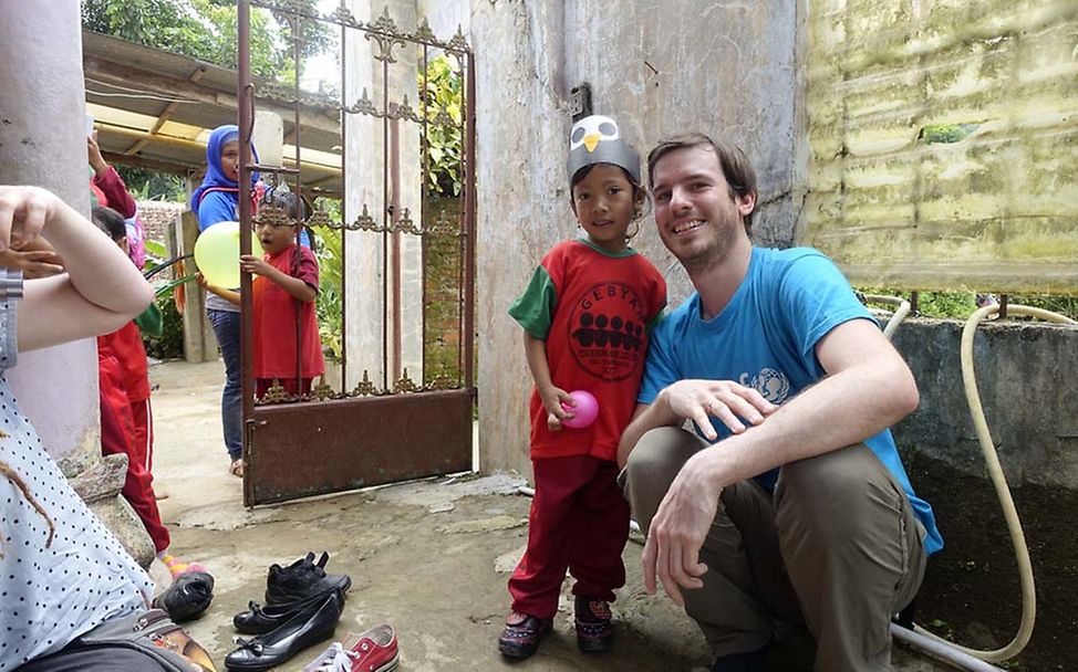 UNICEF Projektreise nach Indonesien: Tim Rohde und seine neue Freundin Elsa