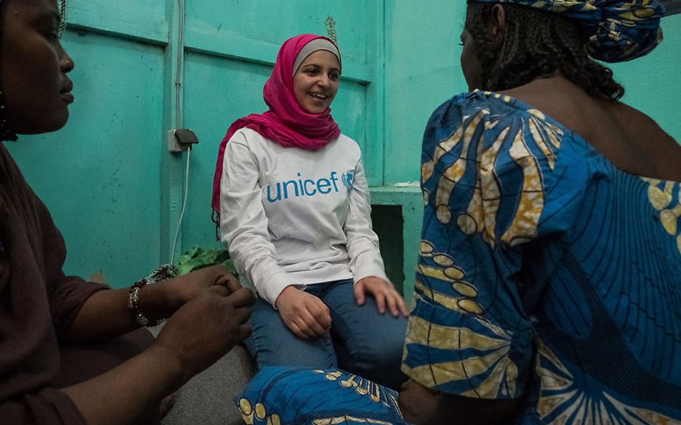UNICEF-Botschafterin: Muzoon führt im Tschad Gespräche mit anderen Kindern