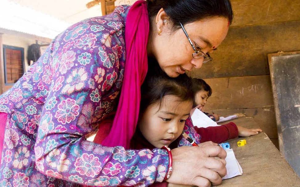 Mädchen wie Reshma können dank UNICEF zur Schule gehen