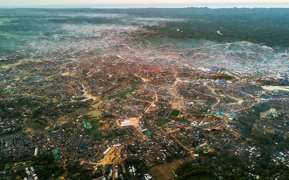 Rohingya: Eine Luftaufnahme des riesigen Lagers