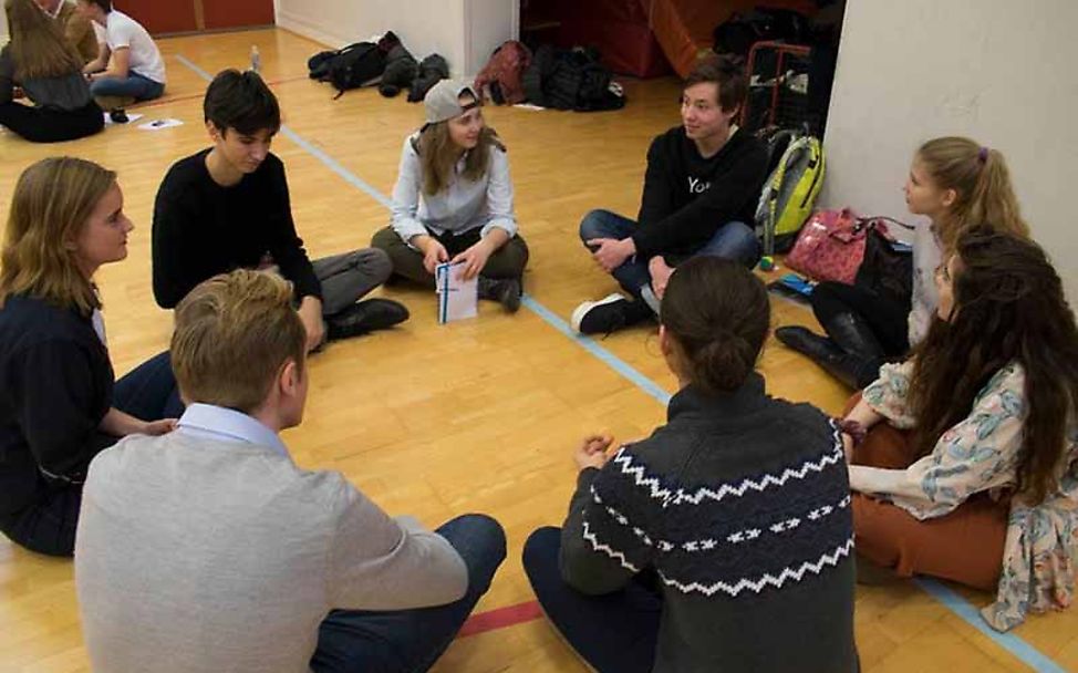 Wählerisch: Marlene in einem Sitzkreis bei einer Veranstaltung in Schweden