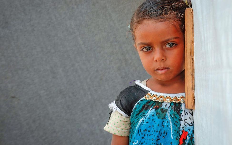 Dieses Mädchen hat auf der Flucht vor der Gewalt ihre Heimat verlassen. 