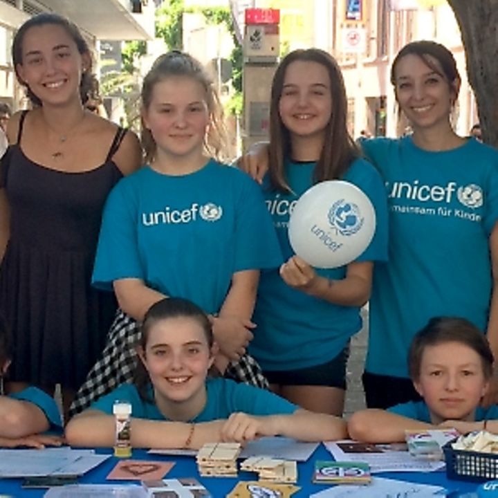 UNICEF-Junior-Team am ANGELL-Gynnasium bei einer Aktion © UNICEF