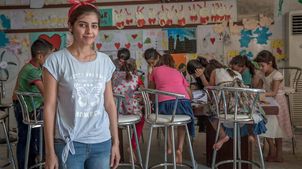 Bildung im Irak: Eine irakische Lehrerin am Kirkuker Lernzentrum. 